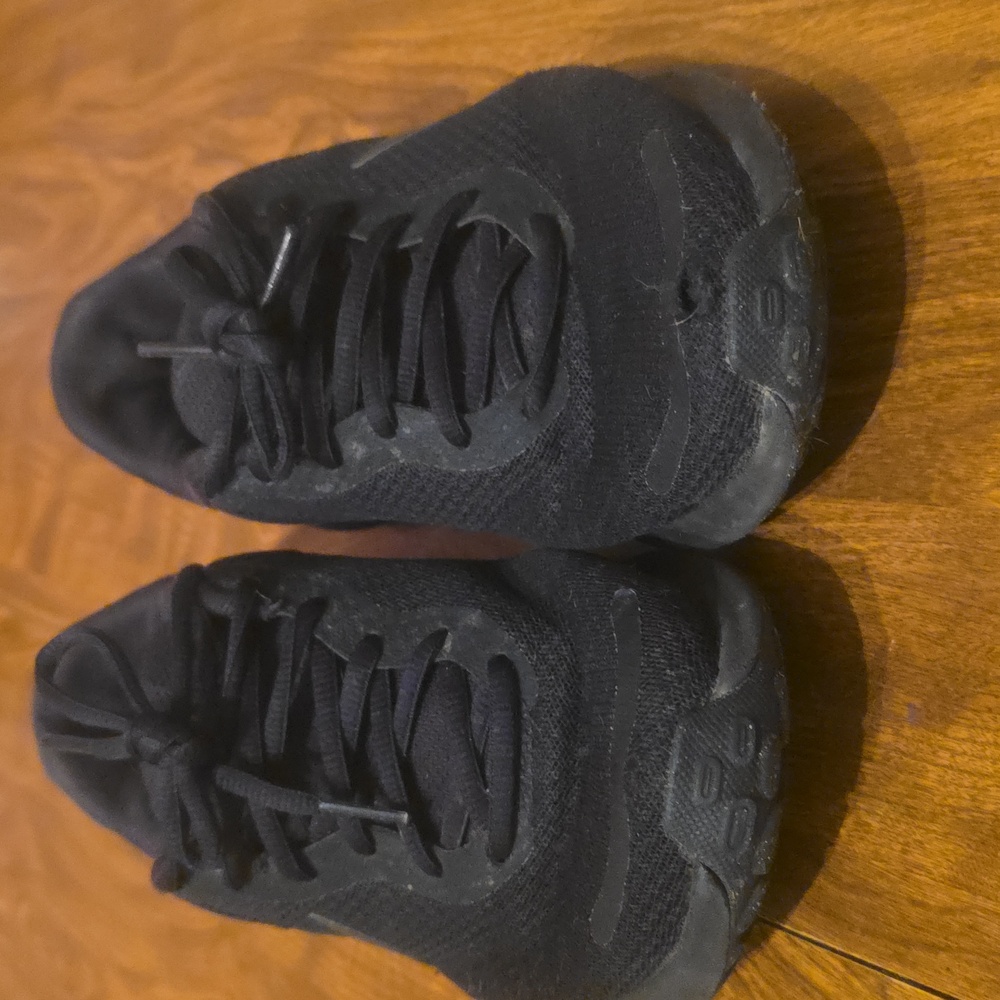Nike Black Revolution 7 Athletic Sneakers